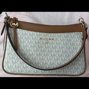 Michael Kors Jet Set Top Zip shoulder Bag